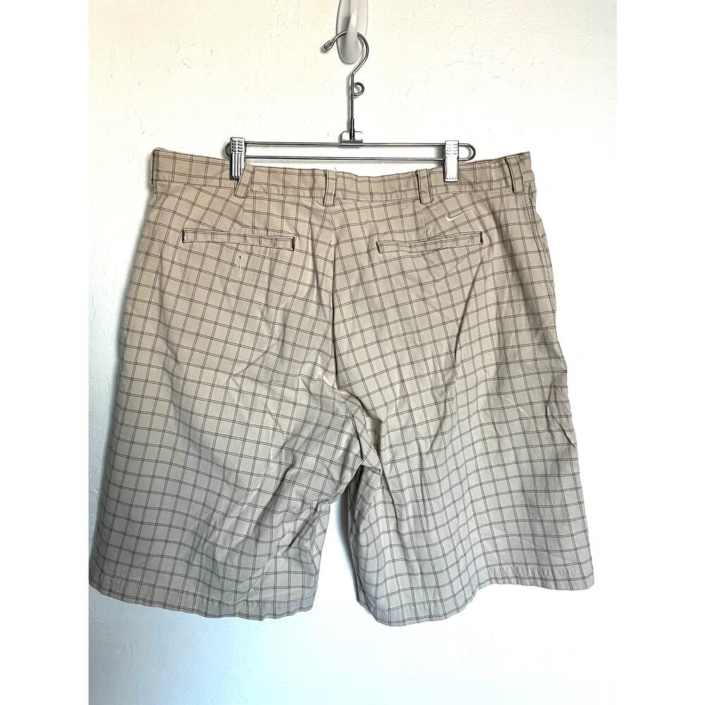 Nike Golf Shorts Mens XL Checker Window Pants Tan Beige Active Active